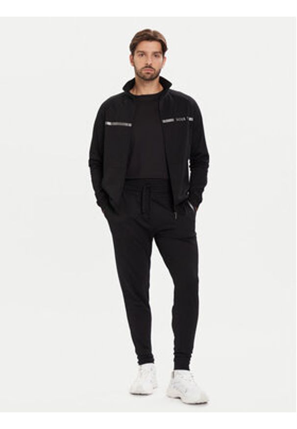 BOSS Spodnie dresowe Authentic 50545565 Czarny Slim Fit. Kolor: czarny. Materiał: bawełna