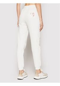 Trussardi Jeans - Trussardi Spodnie dresowe 56P00291 Biały Regular Fit. Kolor: biały. Materiał: dresówka #4