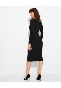 Elisabetta Franchi - ELISABETTA FRANCHI - Czarna dzianinowa sukienka. Kolor: czarny. Materiał: dzianina. Długość rękawa: długi rękaw. Typ sukienki: dopasowane, asymetryczne. Długość: midi #2