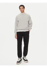 Vans Spodnie dresowe Core Basic VN000HQ2 Czarny Loose Fit. Kolor: czarny. Materiał: syntetyk, bawełna