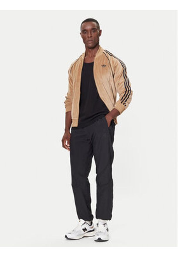 Adidas - adidas Bluza SST adicolor Velour JX1561 Beżowy Loose Fit. Kolor: beżowy. Materiał: bawełna
