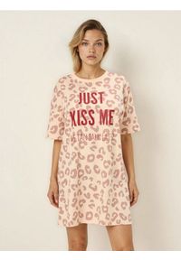 Sinsay - Bawełniana koszula nocna ze wzorem zwierzęcym - kremowy. Kolor: kremowy. Materiał: bawełna. Wzór: motyw zwierzęcy #1