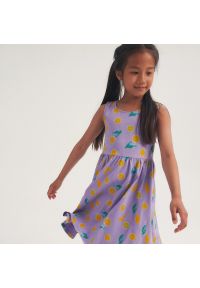 Reserved - Dzianinowa sukienka w owoce - Fioletowy. Kolor: fioletowy. Materiał: dzianina