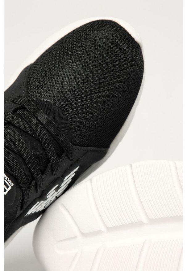 EA7 Emporio Armani - Buty. Nosek buta: okrągły. Zapięcie: sznurówki. Kolor: czarny. Materiał: guma