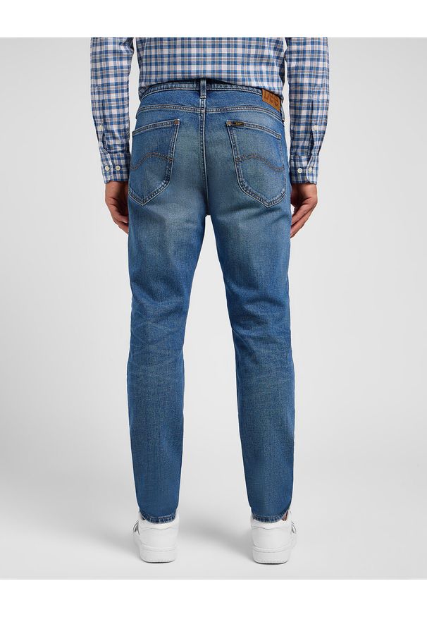 Lee - LEE MĘSKIE SPODNIE JEANSOWE AUSTIN INDIGO WALK 112349213 L733007774
