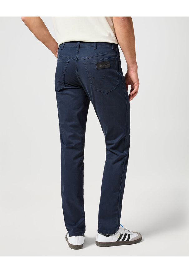 Wrangler - WRANGLER MĘSKIE SPODNIE JEANSOWE TEXAS SLIM DARK NAVY 112358037 W12S012239