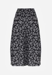 Born2be - Czarne Spodnie z Bawełny Kuloty z Gumką w Pasie Karemisia. Kolor: czarny. Materiał: bawełna. Wzór: aplikacja. Sezon: lato #6