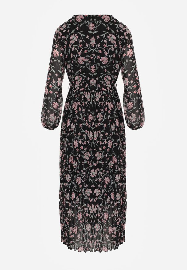 Born2be - Czarna Sukienka Maxi z Gumką w Talii i Plisowanym Dółem Danora. Typ kołnierza: dekolt kopertowy. Kolor: czarny. Długość rękawa: długi rękaw. Typ sukienki: kopertowe. Długość: maxi