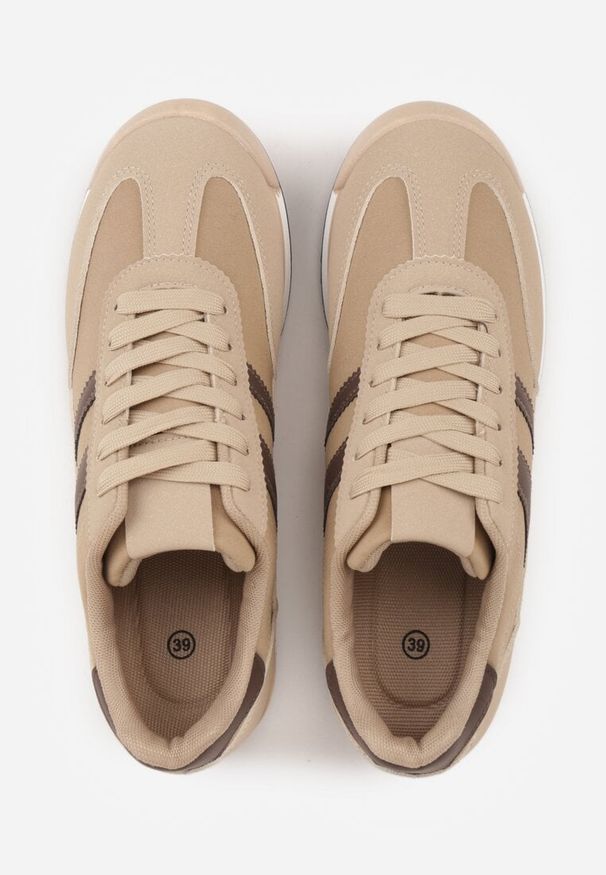 Renee - Beżowo-Brązowe Sneakersy Ozdobione Dwoma Paskami Lannatea. Okazja: na co dzień. Zapięcie: pasek. Kolor: beżowy. Wzór: aplikacja