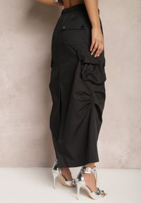 Renee - Czarna Marszczona Spódnica Midi w Stylu Cargo z Gumką w Talii Gacieam. Kolor: czarny. Materiał: tkanina #5