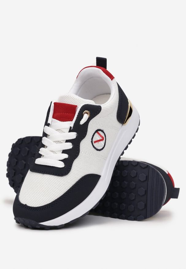 Born2be - Biało--Granatowe Sneakersy z Metalicznymi Wstawkami i Drobnym Haftem c. Wysokość cholewki: przed kostkę. Kolor: biały. Szerokość cholewki: normalna. Wzór: haft. Obcas: na płaskiej podeszwie