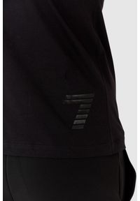 EA7 Emporio Armani - EA7 Czarny męski t-shirt z naszywką z logo. Kolor: czarny. Wzór: aplikacja #2