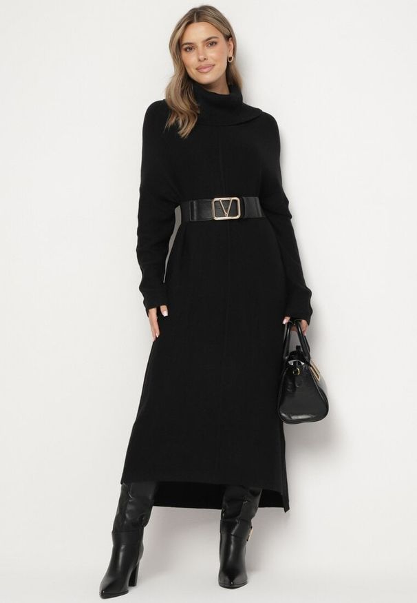 Born2be - Czarna Dzianinowa Sukienka z Wiskozą z Golfem i Rozcięciami po Bokach Giannina. Okazja: na co dzień. Typ kołnierza: golf. Kolor: czarny. Materiał: wiskoza, dzianina. Styl: elegancki, casual, klasyczny