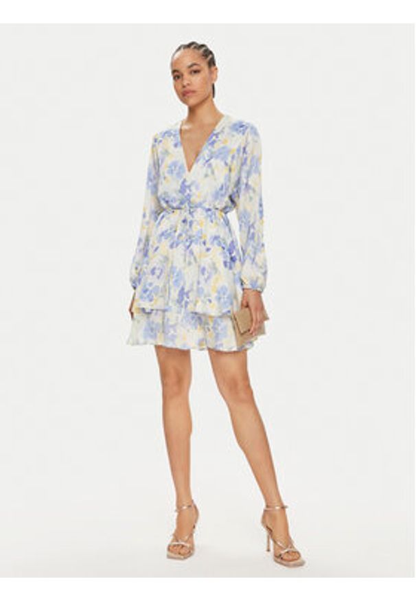 Gina Tricot Sukienka letnia 22684 Kolorowy Loose Fit. Materiał: syntetyk. Wzór: kolorowy. Sezon: lato