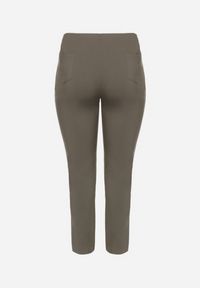 Born2be - Ciemnozielone Spodnie z Wiskozą z Gumką w Talii i Aplikacjami przy Nogawkach Stellorie. Okazja: na co dzień. Kolekcja: plus size. Kolor: zielony. Materiał: wiskoza. Wzór: aplikacja. Styl: elegancki, casual
