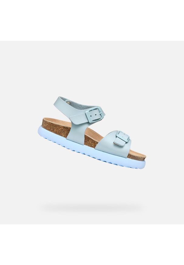 Sandały Geox Model J Sandal Bubblebow G Kolor Niebieski. Kolor: niebieski. Materiał: tkanina. Sezon: lato