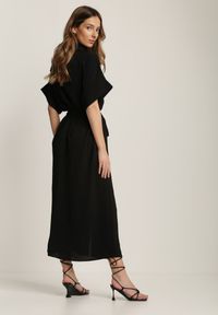 Renee - Czarna Sukienka Acsethia. Kolor: czarny. Materiał: materiał. Typ sukienki: koszulowe. Styl: retro, klasyczny. Długość: midi #3