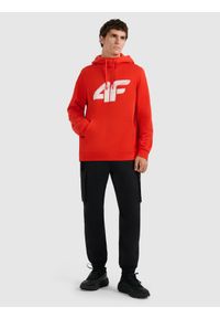 4f - 4F Bluza dresowa nierozpinana z kapturem męska - czerwona S. Okazja: na co dzień. Typ kołnierza: kaptur. Kolor: czerwony. Materiał: dresówka. Styl: casual