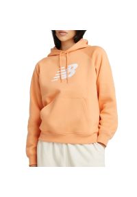 Bluza New Balance WT43524CP - pomarańczowa. Okazja: na co dzień. Typ kołnierza: kaptur. Kolor: pomarańczowy. Materiał: prążkowany, bawełna, poliester. Styl: klasyczny, casual