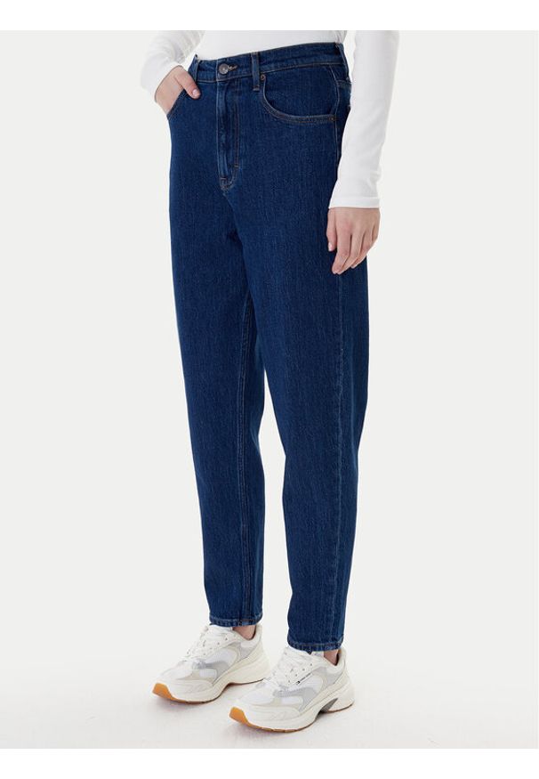Tommy Jeans Jeansy DW0DW22446 Niebieski Mom Fit. Kolor: niebieski