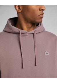 Lee - LEE CORE LOOSE HOODIE MĘSKA BLUZA KLASYCZNA LOGO KAPTUR PURPLE STORM L84WTJ70 112322637. Styl: klasyczny #2