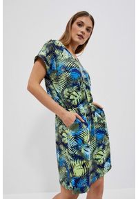 MOODO - Sukienka z tropikalnym printem. Materiał: elastan, poliester. Wzór: nadruk