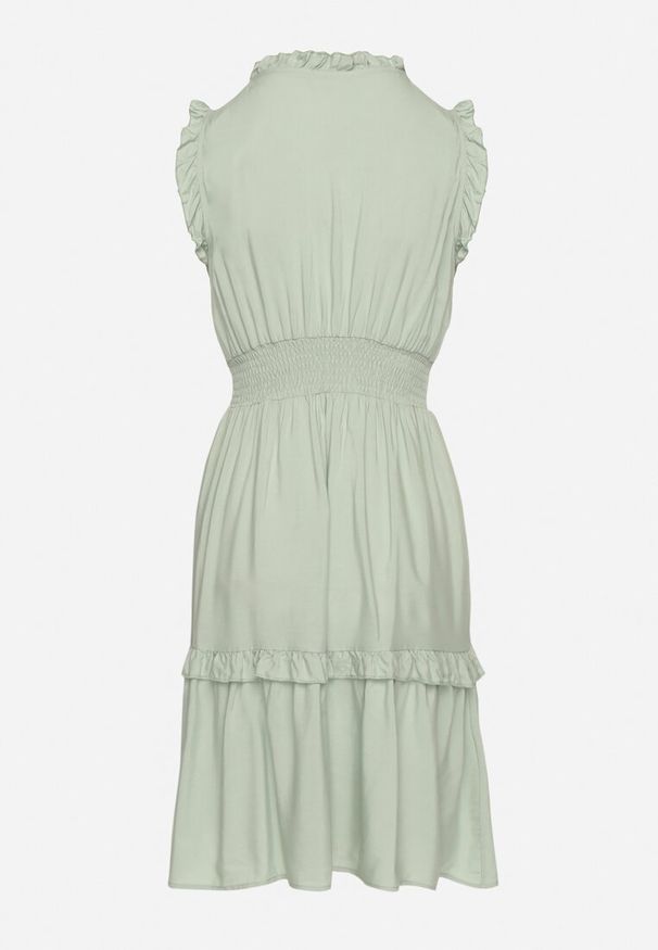 Born2be - Jasnozielona Sukienka z Wiskozą o Rozkloszowanym Kroju Bez Rękawów Folerose. Typ kołnierza: dekolt w serek. Kolor: zielony. Materiał: wiskoza. Długość rękawa: bez rękawów. Sezon: wiosna, lato. Typ sukienki: rozkloszowane. Styl: elegancki