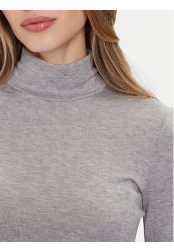 Guess Golf W4BP14 KCGM2 Szary Slim Fit. Typ kołnierza: golf. Kolor: szary. Materiał: syntetyk, wiskoza