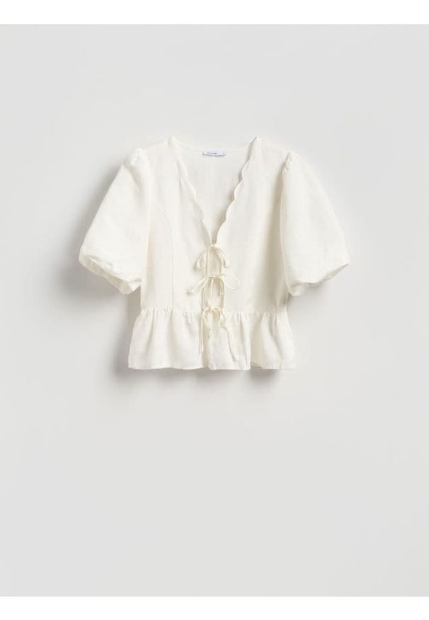 Reserved - Bluzka z lnem - biały. Kolor: biały. Materiał: len