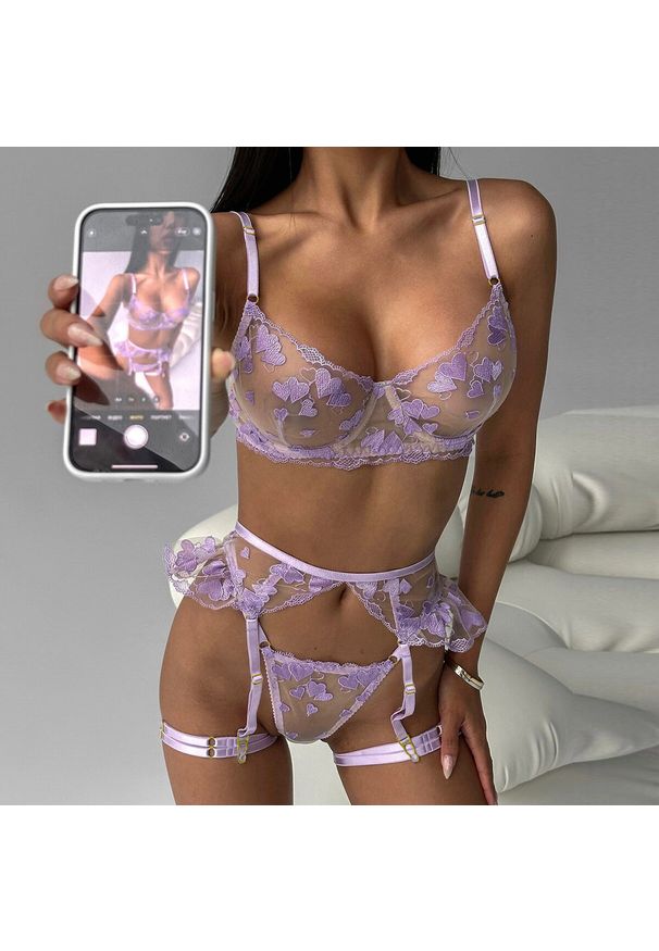 Intica - Komplet bielizny koronkowej z haftem na romantyczne wieczory Cristen. Kolor: różowy. Materiał: koronka. Wzór: haft