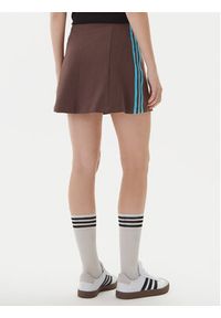 Adidas - adidas Spódnica mini JX5305 Brązowy Regular Fit. Kolor: brązowy. Materiał: syntetyk