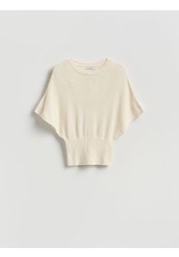 Reserved - Sweter z kimonowym rękawem - kremowy. Kolor: kremowy. Materiał: dzianina, bawełna #1