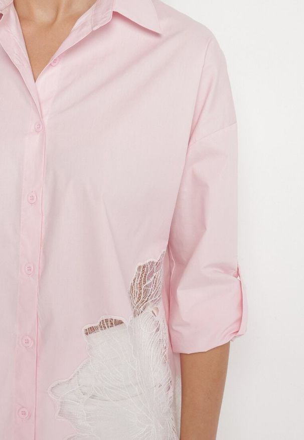 Born2be - Różowa Bawełniana Koszula z Ażurowym Wzorem i Regulowanymi Rękawami Naloritha. Okazja: na co dzień. Kolor: różowy. Materiał: bawełna. Wzór: ażurowy. Styl: casual