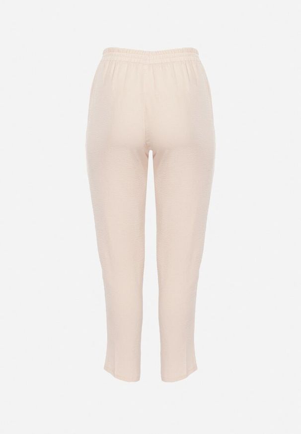 Born2be - Jasnobeżowe Casualowe Spodnie z Elastyczną Gumką w Pasie z Wsuwanymi Kieszeniami Mousesa. Okazja: na co dzień. Kolor: beżowy. Styl: casual