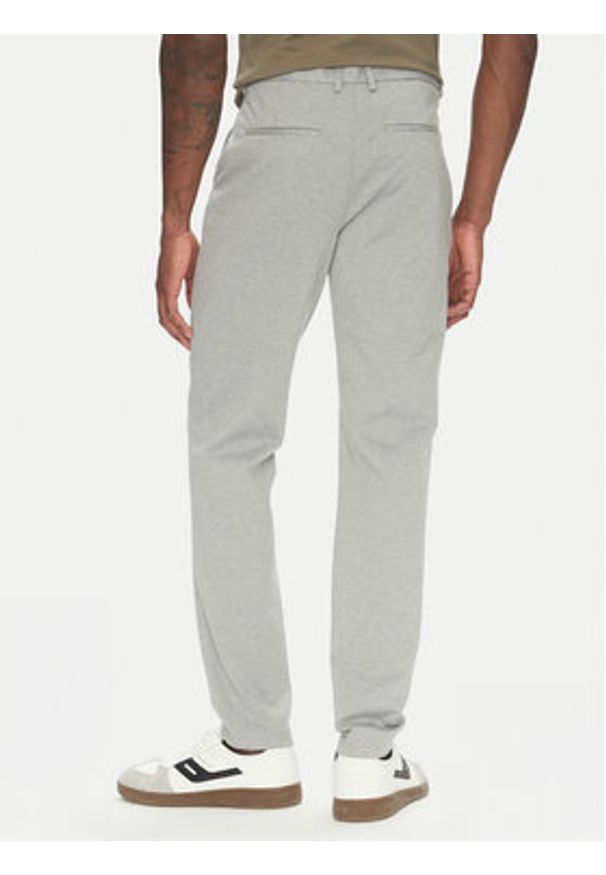 Lindbergh Chinosy 30-006052 Szary Slim Fit. Kolor: szary. Materiał: syntetyk