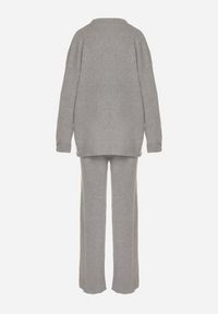 Born2be - Ciemnoszary Komplet z Bawełną i Wełną Sweter z Guzikami i Proste Spodnie Reisadia. Kolor: szary. Materiał: wełna, bawełna #6