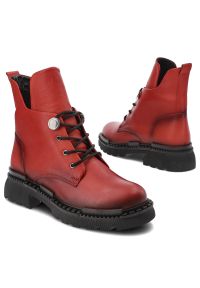 Czerwone Botki Artiker Modne Obuwie Damskie. Okazja: na co dzień. Kolor: czerwony. Materiał: skóra, jeans. Styl: casual, elegancki #4