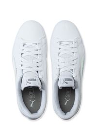 Buty sportowe dziecięce białe Puma Smash v2 Holo Jr. Okazja: na uczelnię. Kolor: biały. Materiał: guma, skóra ekologiczna. Szerokość cholewki: normalna. Wzór: aplikacja #6