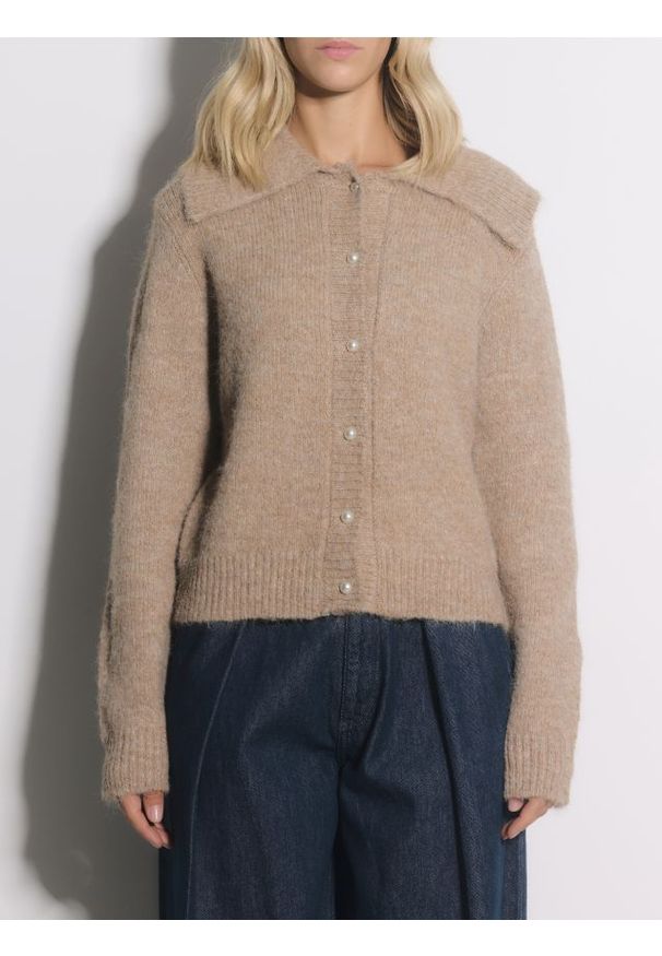 Reserved - Kardigan z kołnierzem - beżowy. Kolor: beżowy. Materiał: dzianina, wełna