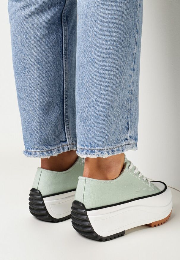 Born2be - Zielone Trampki na Platformie z Cholewką Przed Kostkę Avaren. Wysokość cholewki: przed kostkę. Kolor: zielony. Materiał: jeans. Szerokość cholewki: normalna. Obcas: na platformie