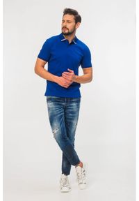 Emporio Armani - EMPORIO ARMANI Niebieska męska koszulka polo z małym logo, Rozmiar M. Typ kołnierza: polo. Kolor: niebieski. Materiał: prążkowany. Długość rękawa: krótki rękaw. Wzór: aplikacja, paski
