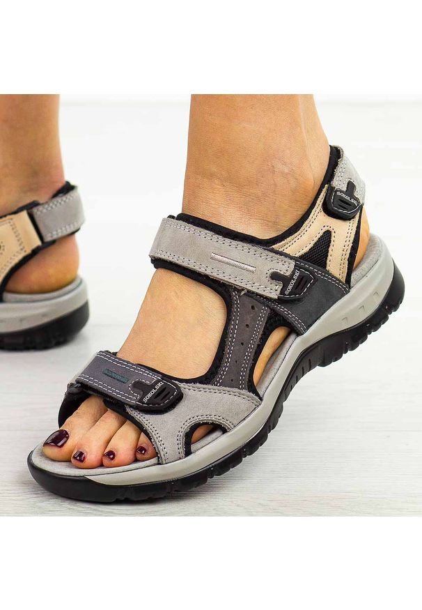 Szare 3 skórzane sandały damskie T.Sokolski 665. Okazja: na spacer, na co dzień. Zapięcie: rzepy. Kolor: szary. Materiał: skóra. Sezon: wiosna, lato. Styl: casual, klasyczny, sportowy