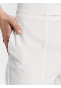 Babylon Spodnie materiałowe S_S00508 Biały Regular Fit. Kolor: biały. Materiał: materiał, syntetyk #3