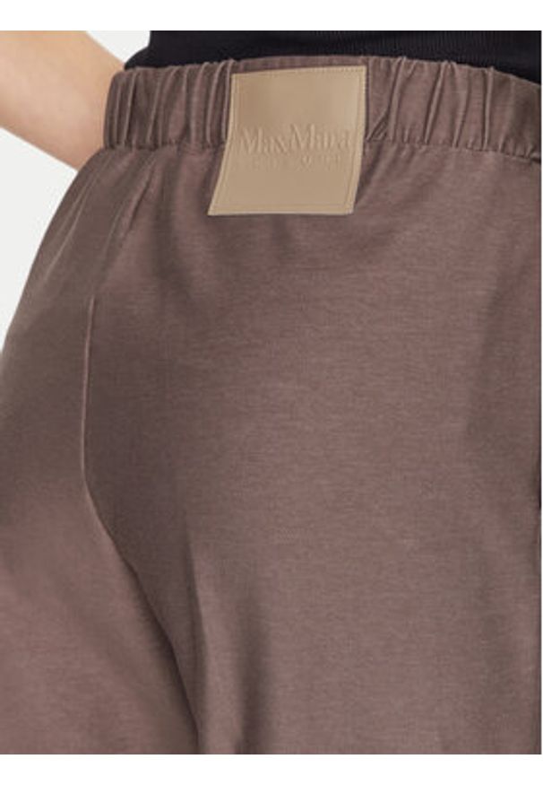 Max Mara Leisure Spodnie materiałowe Quiete 2426786048 Brązowy Straight Fit. Kolor: brązowy. Materiał: syntetyk, bawełna