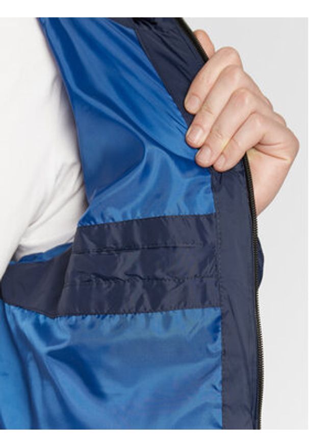 Blend Kurtka zimowa Outerwear 20714372 Granatowy Regular Fit. Kolor: niebieski. Materiał: syntetyk. Sezon: zima