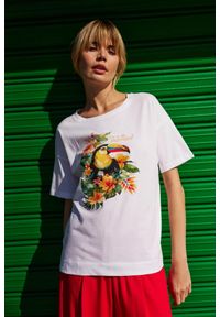 MOODO - Bawełniany t-shirt z nadrukiem biały. Kolor: biały. Materiał: bawełna. Wzór: nadruk