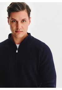 Pako Lorente - PAKO LORENTE - Granatowy sweter z rozpinaną stójką. Okazja: na co dzień. Typ kołnierza: kołnierzyk stójkowy. Kolor: beżowy, niebieski. Materiał: wełna, poliamid. Sezon: jesień. Styl: casual #3