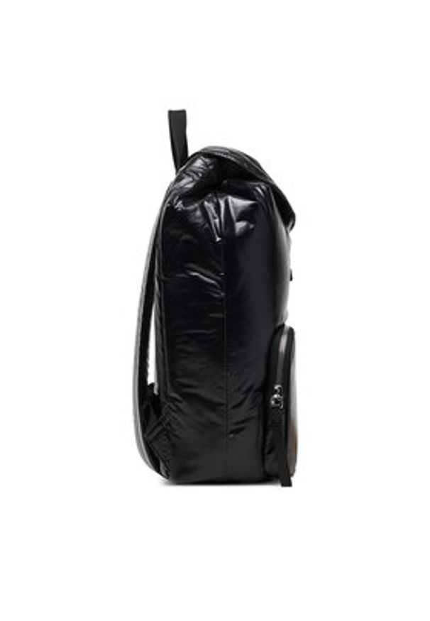 Calvin Klein Plecak Pocket Nylon Flap Backpack LV04F3406G Czarny. Kolor: czarny. Materiał: skóra