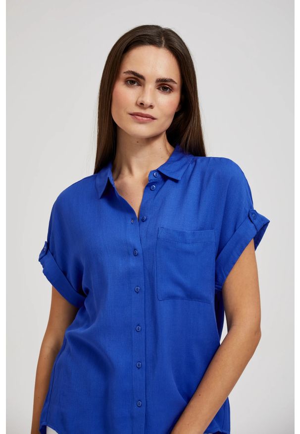 MOODO - Koszula z krótkimi rękawami niebieska. Kolor: niebieski. Długość rękawa: krótki rękaw. Długość: krótkie