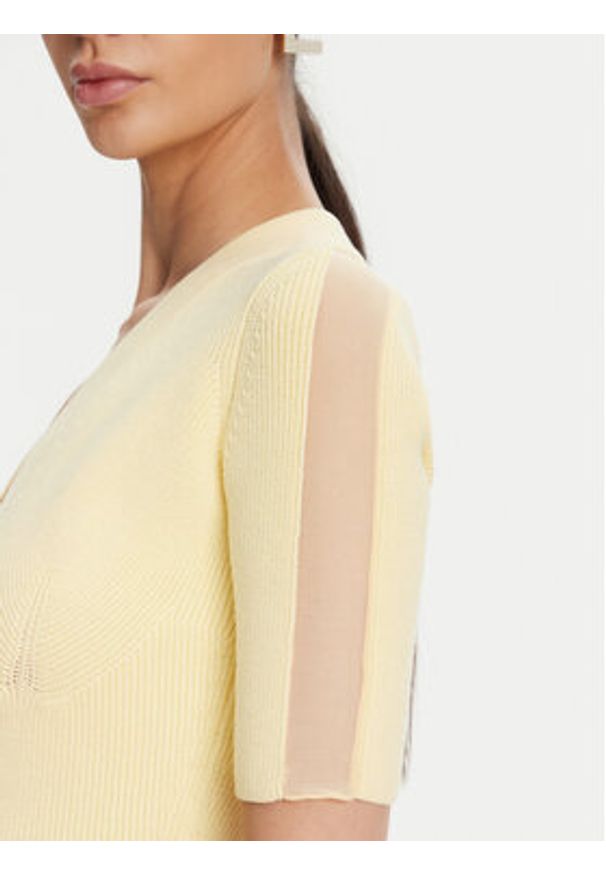Elisabetta Franchi Sukienka dzianinowa AM-66S-51E2 Żółty Regular Fit. Kolor: żółty. Materiał: wiskoza